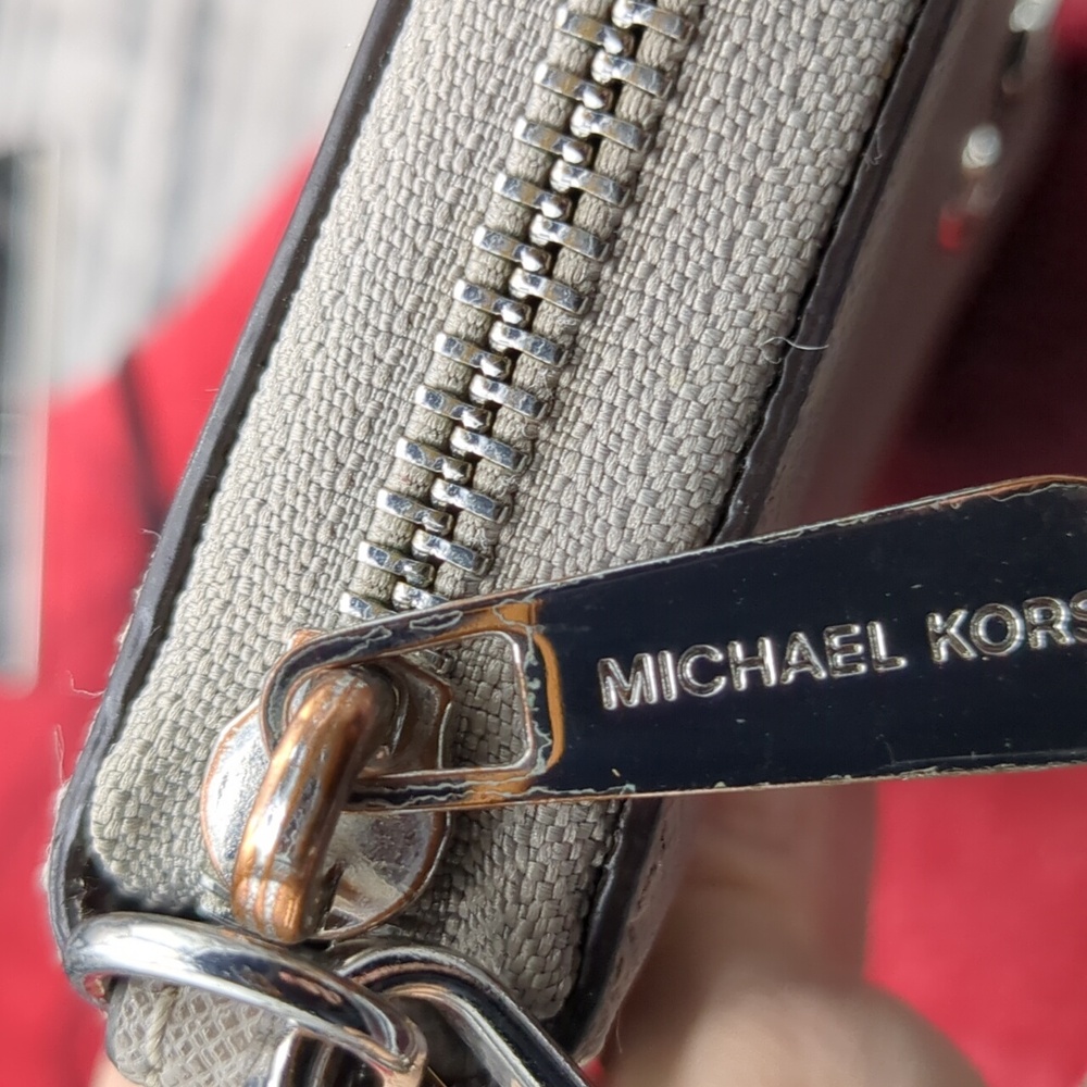 Michael Kors Gray Wallet - Picture 6 of 12